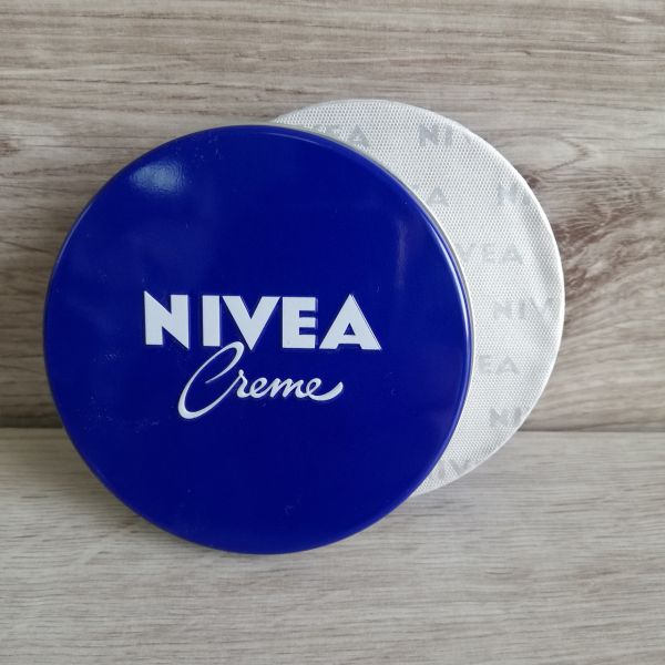 Універсальний зволожувальний крем Nivea 75 мл