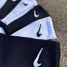 Шкарпетки Nike високі спортивні  білі чорні тренувальні з логотипом різні розміри